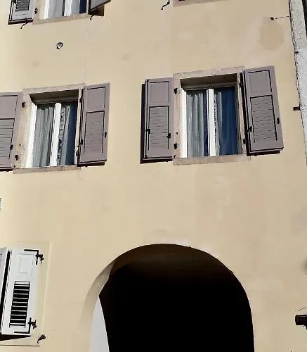 Casa Revolta Apartament Trydent