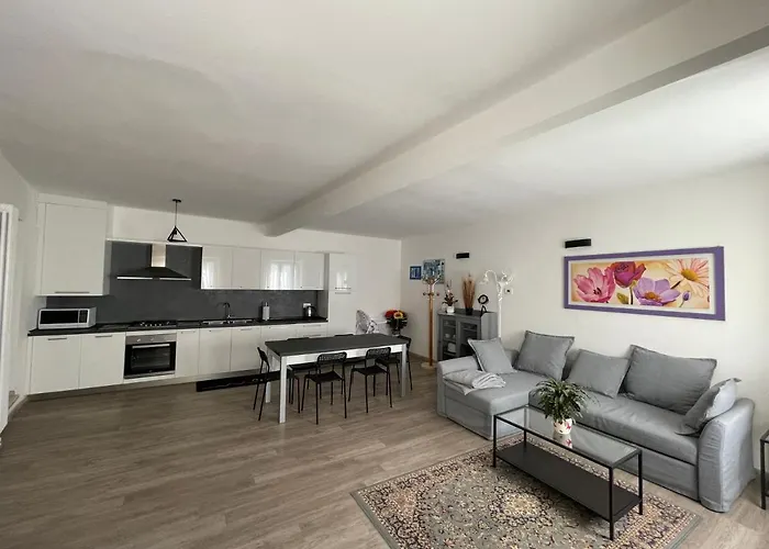 Apartament Casa Revolta